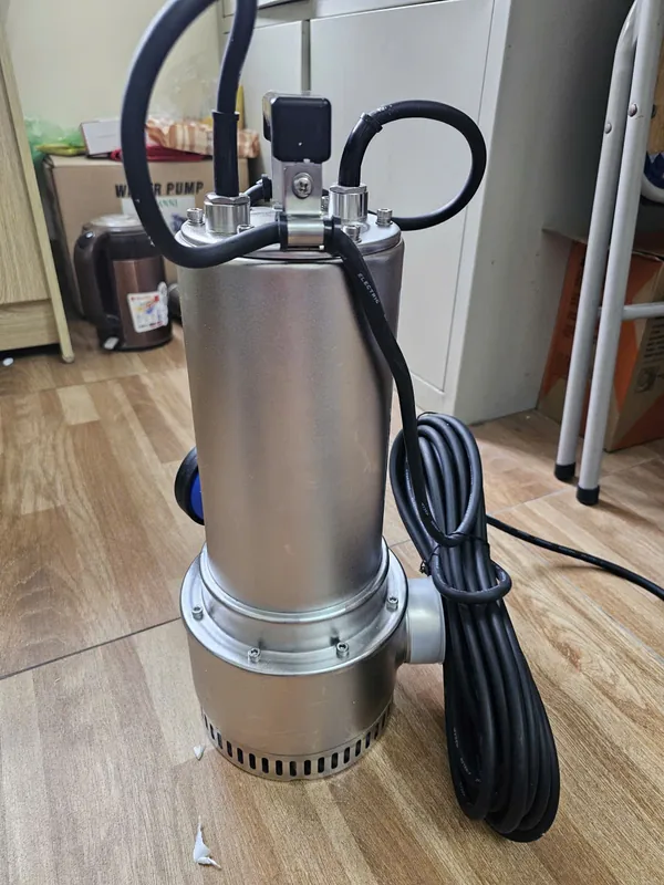 Bom chim nuoc thai than inox n07